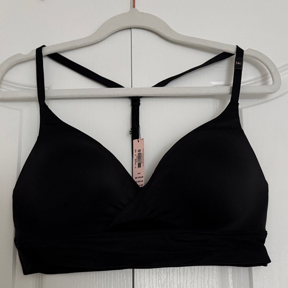 Victoria’s Secret Black Wireless T-Back Bralette